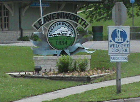 Leavenworth, Kansas city sign